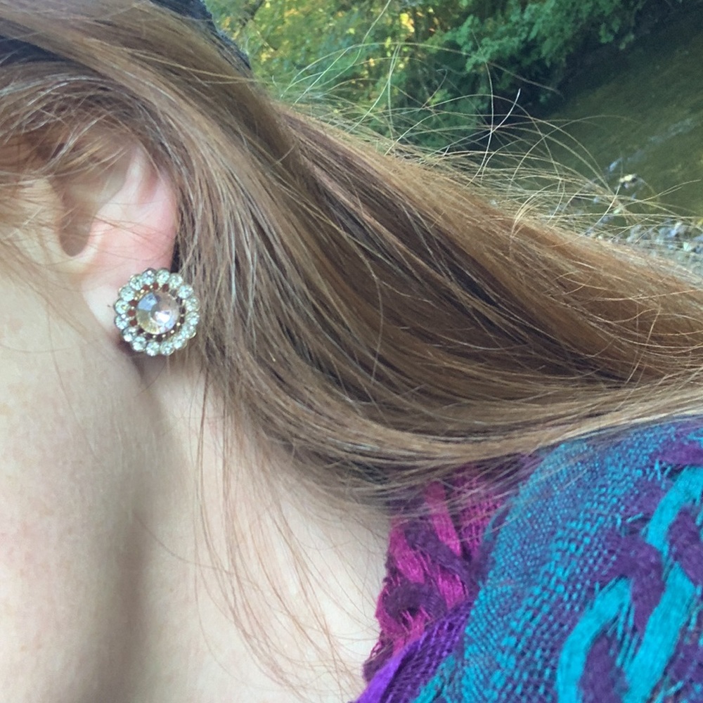 Large brilliant round stones gold pink clear crystals stud earrings like new - Picture 10 of 11